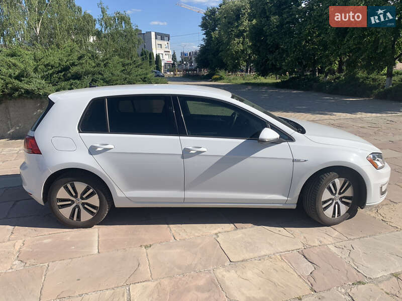 Хэтчбек Volkswagen e-Golf 2016 в Белой Церкви