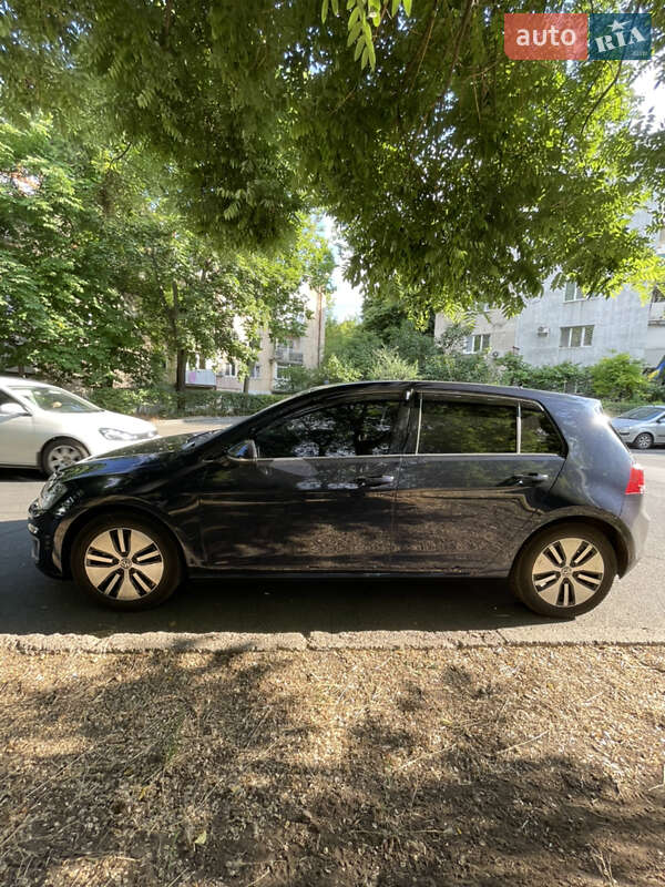 Хетчбек Volkswagen e-Golf 2016 в Одесі