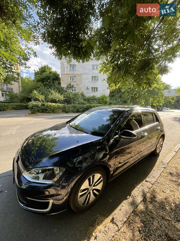 Хетчбек Volkswagen e-Golf 2016 в Одесі