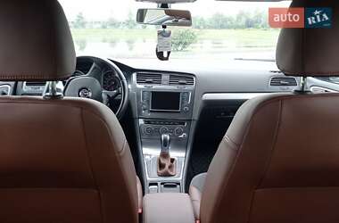 Хэтчбек Volkswagen e-Golf 2016 в Жовкве