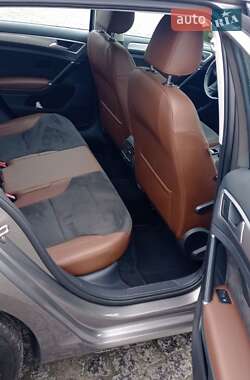 Хэтчбек Volkswagen e-Golf 2016 в Жовкве