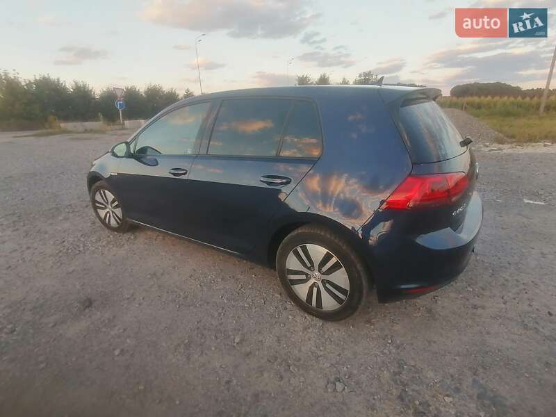 Хэтчбек Volkswagen e-Golf 2014 в Виннице