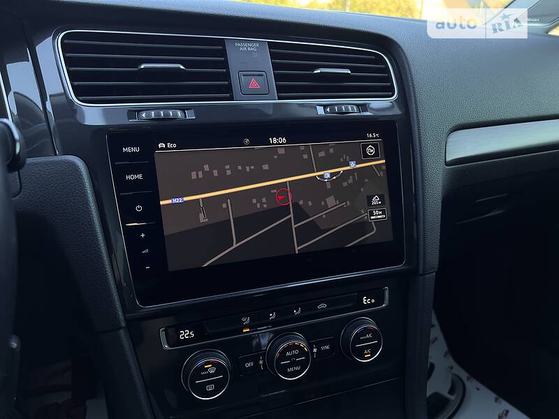 Хэтчбек Volkswagen e-Golf 2018 в Луцке