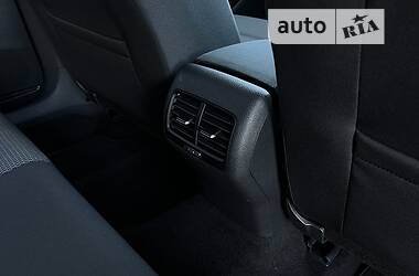 Хетчбек Volkswagen e-Golf 2018 в 