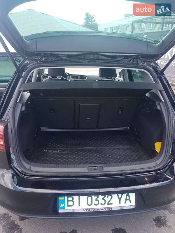 Хетчбек Volkswagen e-Golf 2015 в Полтаві