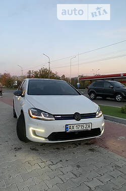 Хетчбек Volkswagen e-Golf 2017 в Мукачевому