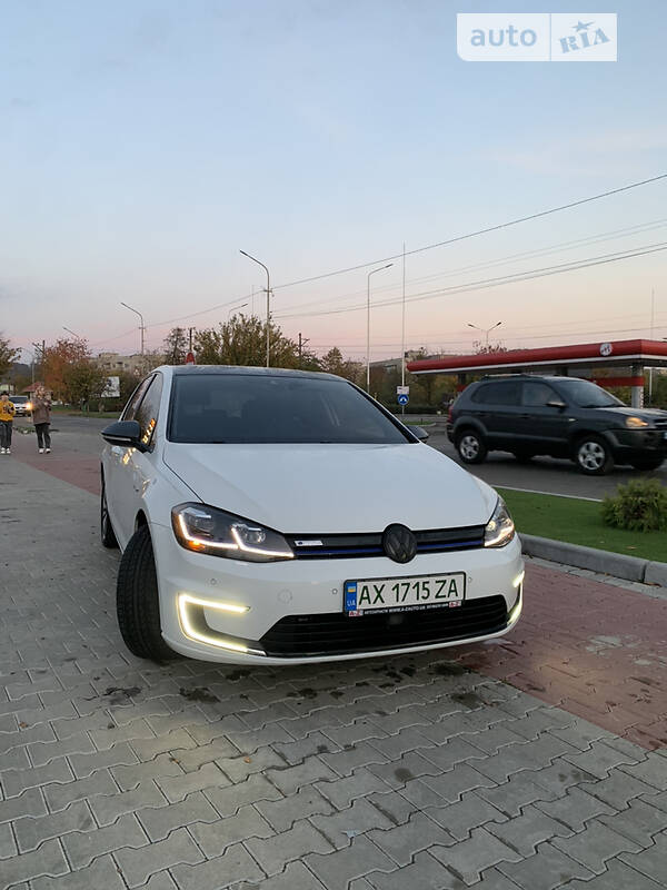 Volkswagen e-Golf 2017 Volkswagen e-Golf 2017