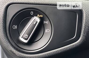 Хэтчбек Volkswagen e-Golf 2017 в 