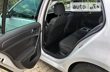 Хэтчбек Volkswagen e-Golf 2017 в 