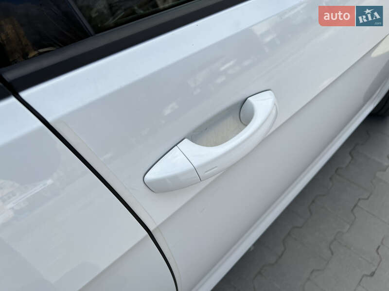 Хэтчбек Volkswagen e-Golf 2016 в Белой Церкви