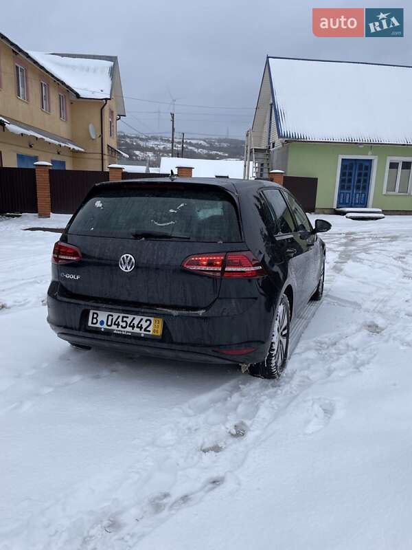 Хетчбек Volkswagen e-Golf 2015 в Львові