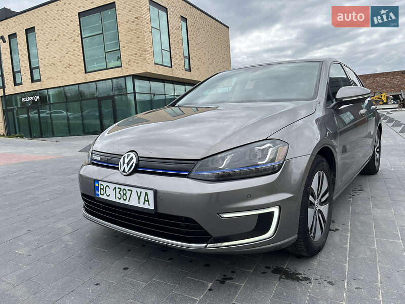 Volkswagen e-Golf 2015