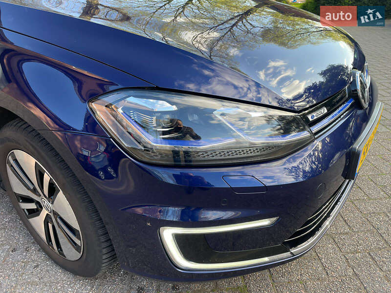 Хетчбек Volkswagen e-Golf 2018 в Шептицькому