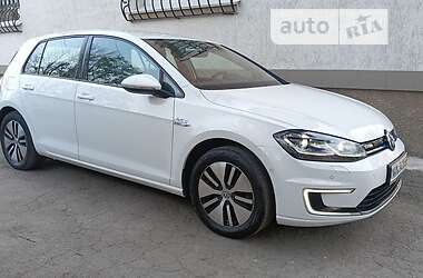 Хэтчбек Volkswagen e-Golf 2017 в Казатине