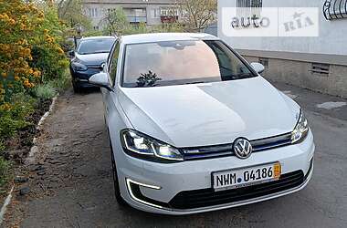 Хэтчбек Volkswagen e-Golf 2017 в Казатине