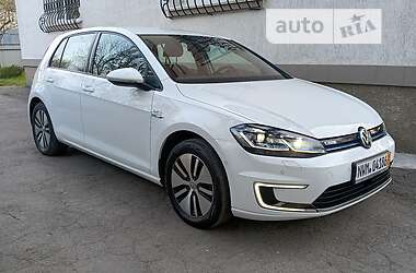 Хэтчбек Volkswagen e-Golf 2017 в Казатине