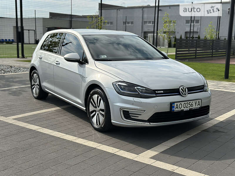 Хэтчбек Volkswagen e-Golf 2019 в Мукачево