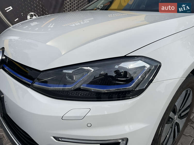Хетчбек Volkswagen e-Golf 2020 в Дніпрі