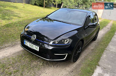 Хэтчбек Volkswagen e-Golf 2015 в Львове