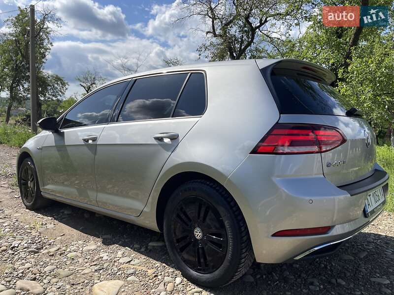 Volkswagen e-Golf 2017