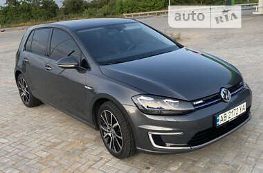 Хэтчбек Volkswagen e-Golf 2017 в Виннице