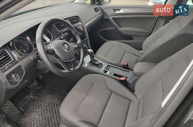 Хетчбек Volkswagen e-Golf 2020 в 