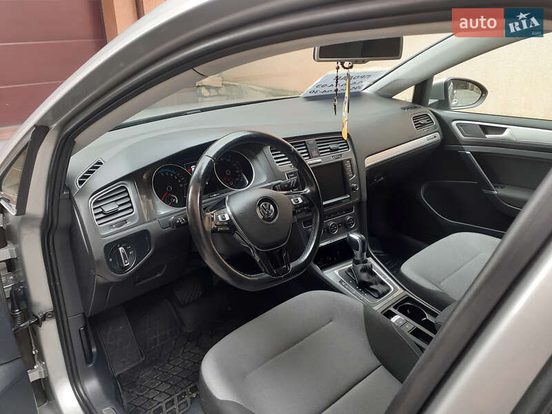 Хетчбек Volkswagen e-Golf 2014 в Мукачевому