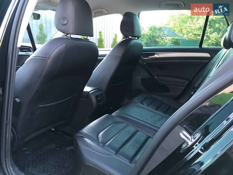 Хетчбек Volkswagen e-Golf 2016 в Вінниці