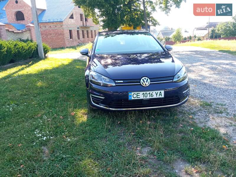 Хетчбек Volkswagen e-Golf 2020 в Чернівцях