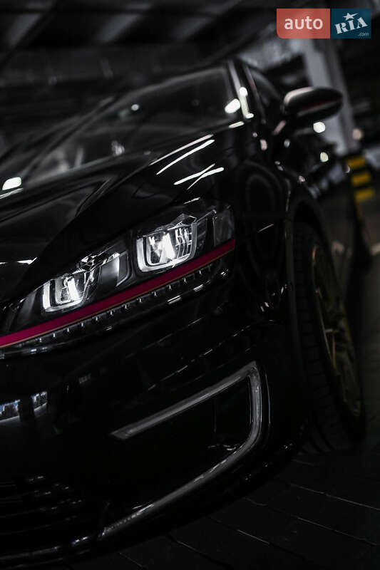 Хетчбек Volkswagen e-Golf 2015 в Києві фото 6 Хетчбек Volkswagen e-Golf 2015 в Києві