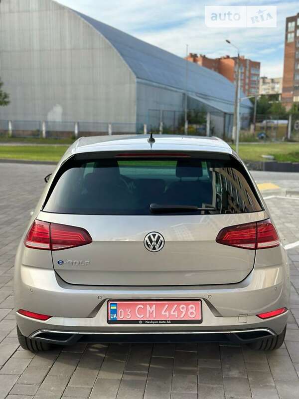 Хетчбек Volkswagen e-Golf 2017 в Луцьку