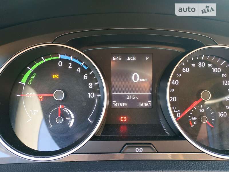 Хэтчбек Volkswagen e-Golf 2015 в Виннице