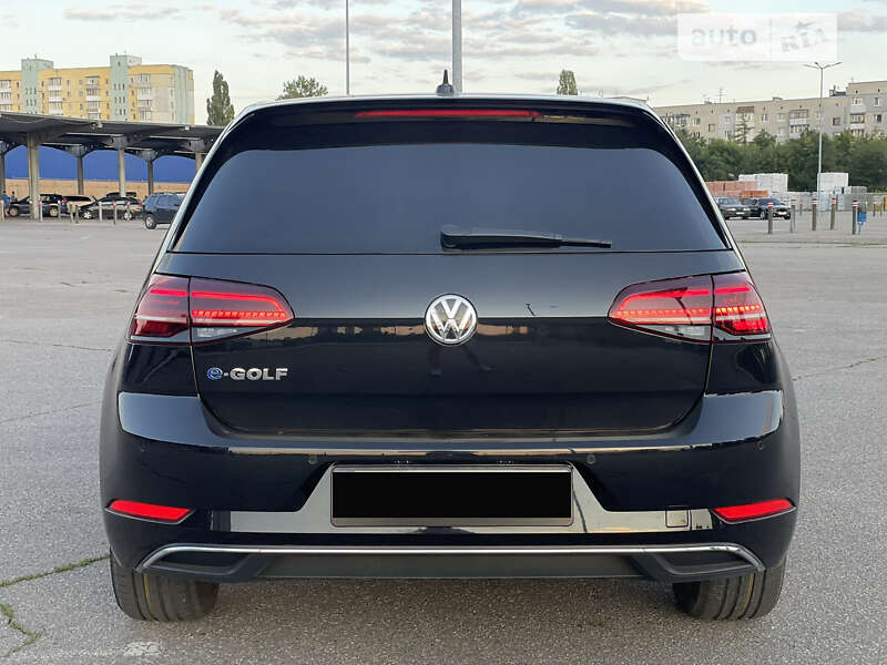 Хетчбек Volkswagen e-Golf 2017 в Харкові
