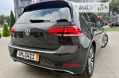 Хэтчбек Volkswagen e-Golf 2020 в 