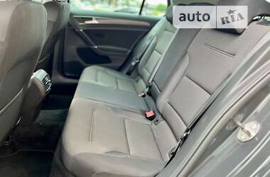 Хэтчбек Volkswagen e-Golf 2020 в 
