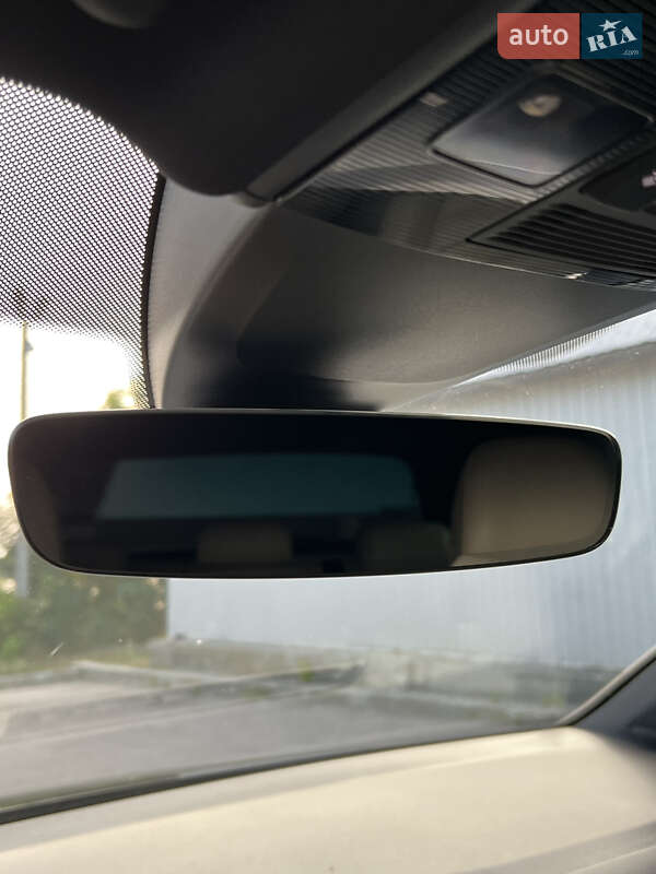 Хетчбек Volkswagen e-Golf 2017 в Бердичеві