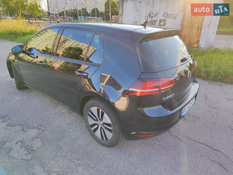 Хетчбек Volkswagen e-Golf 2015 в Харкові