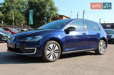 Хэтчбек Volkswagen e-Golf 2017 в 