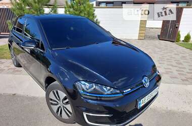 Хэтчбек Volkswagen e-Golf 2014 в Днепре