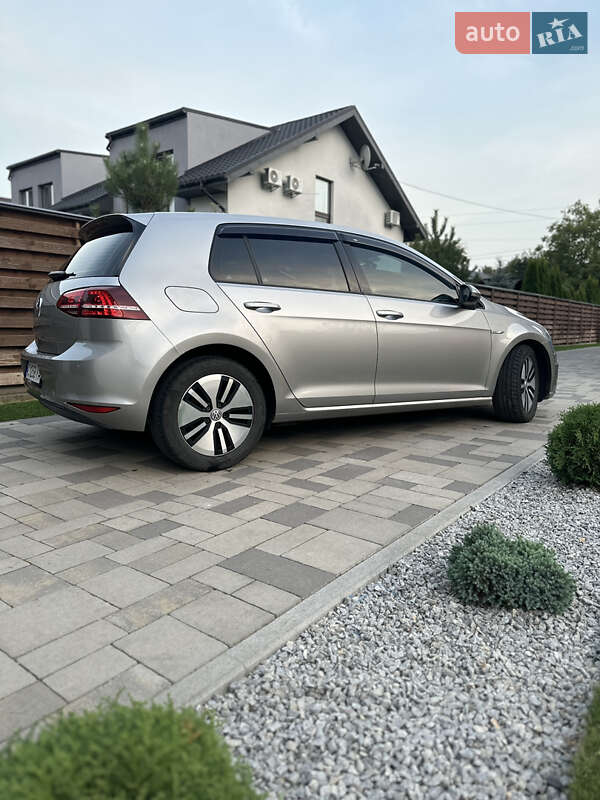 Хетчбек Volkswagen e-Golf 2014 в Луцьку