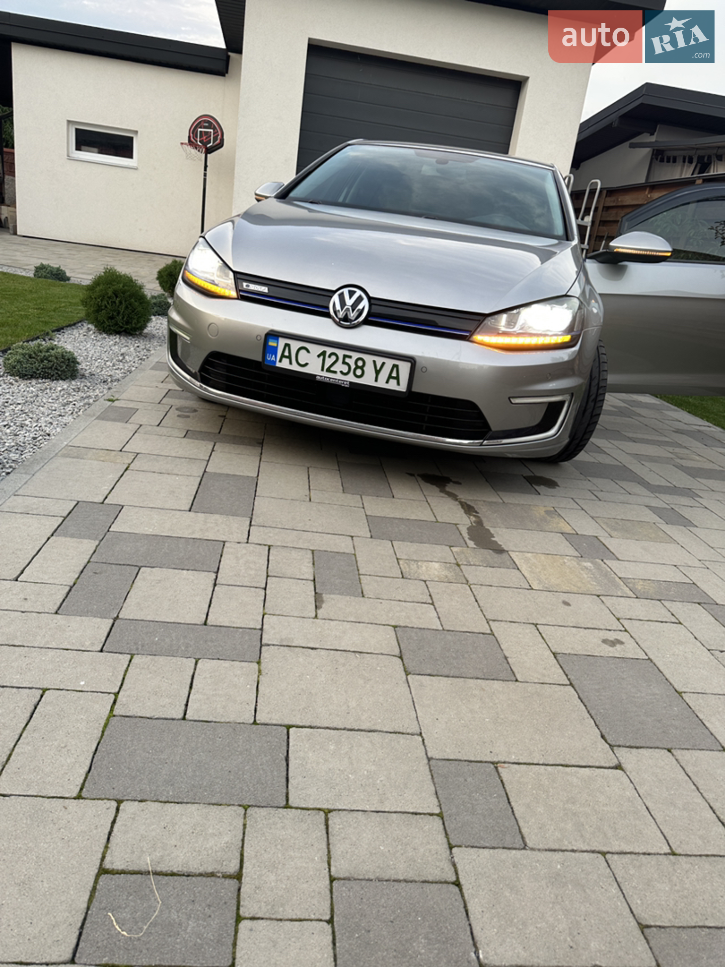 2014 Volkswagen Golf - мініатюра 10