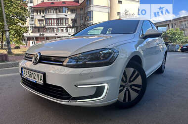 Хетчбек Volkswagen e-Golf 2017 в Києві
