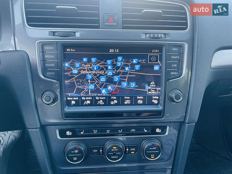 Хетчбек Volkswagen e-Golf 2016 в Львові