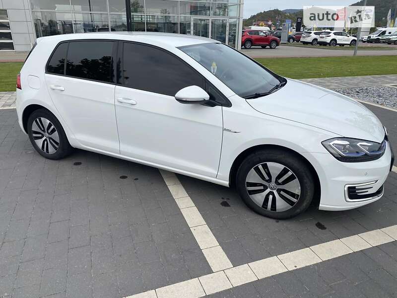 Хэтчбек Volkswagen e-Golf 2019 в Ужгороде
