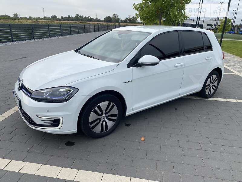 Хэтчбек Volkswagen e-Golf 2019 в Ужгороде