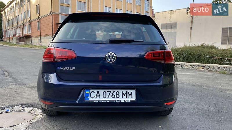 Хетчбек Volkswagen e-Golf 2016 в Києві