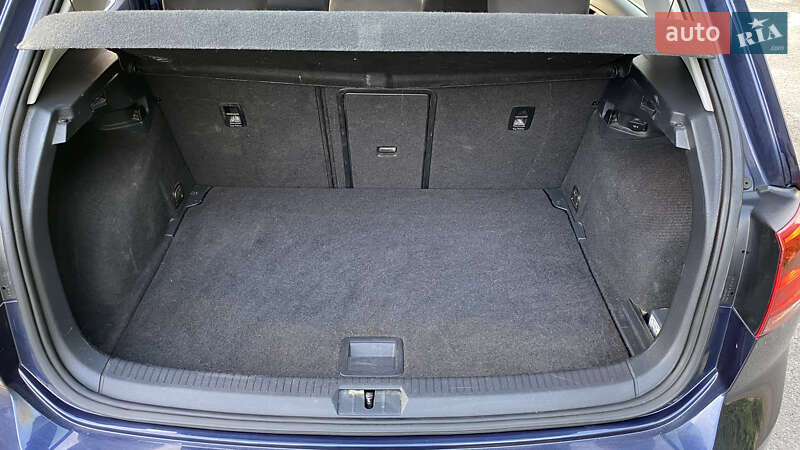 Хетчбек Volkswagen e-Golf 2016 в Києві