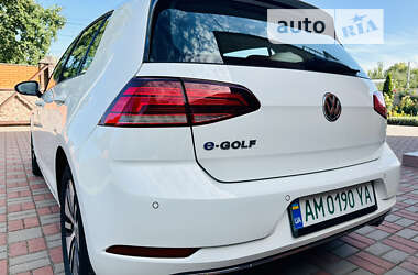 Хетчбек Volkswagen e-Golf 2018 в Житомирі