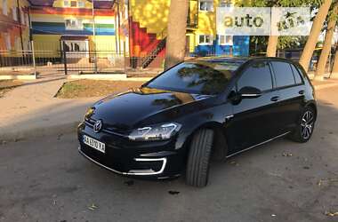 Хэтчбек Volkswagen e-Golf 2019 в Голованевске