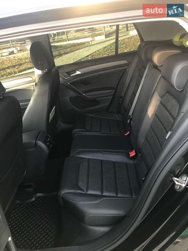 Хэтчбек Volkswagen e-Golf 2019 в Голованевске фото 13 Хэтчбек Volkswagen e-Golf 2019 в Голованевске